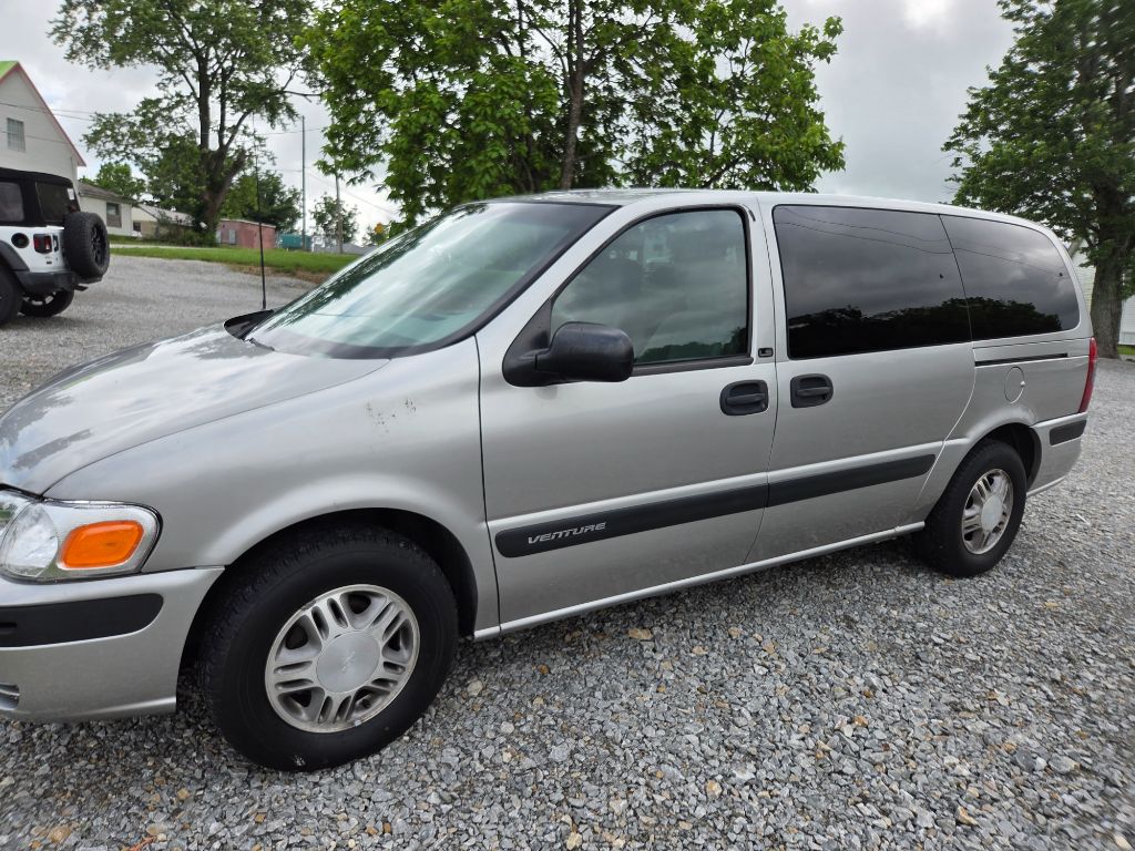 2004 Chevrolet Venture's photo
