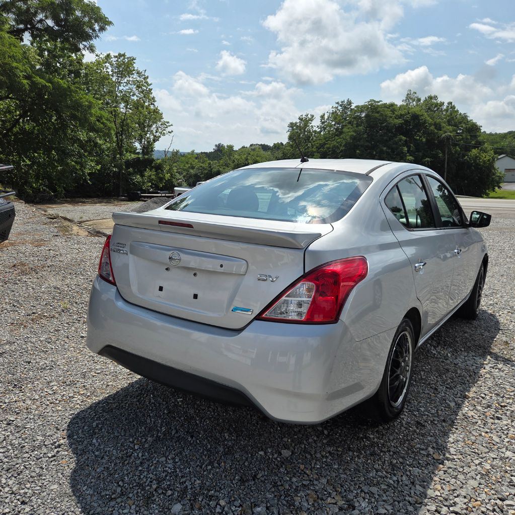 2016 Nissan Versa Sedan SV - Photo 6